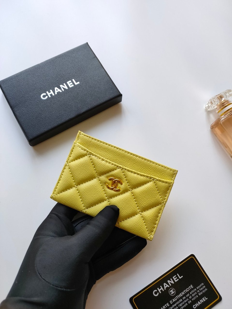 Chanel Card Holder 11.2 Lemon Grained Calfskin Gold Icon view 3