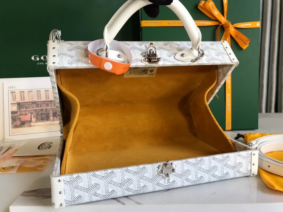 Goyard Grand Hôtel Trunk Bag 24.5cm White Goyardine Canvas And Calfskin view 9