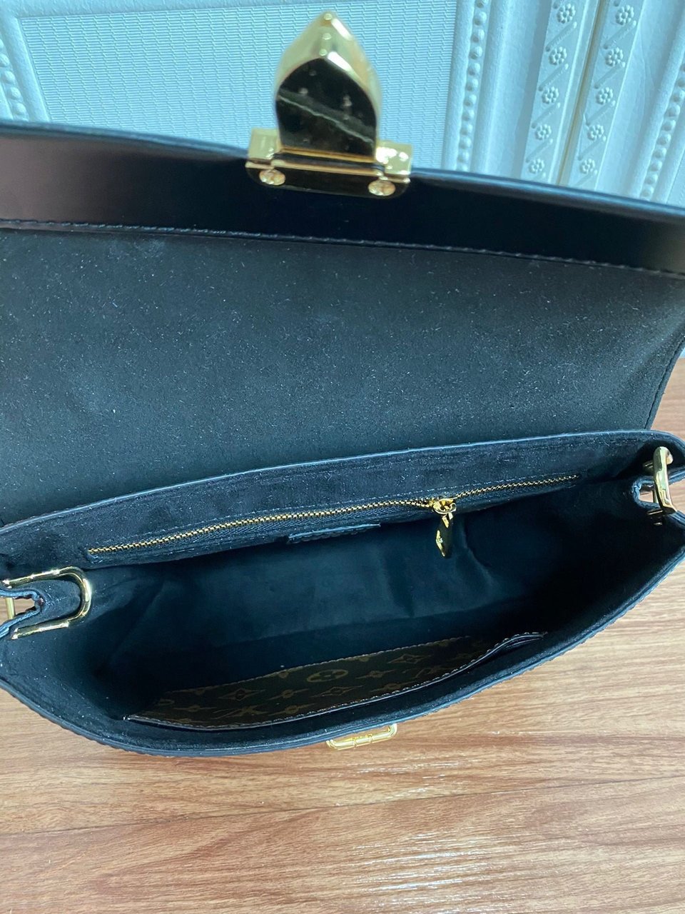 Louis Vuitton One Handle Monogram Flap Mm 25Cm view 5