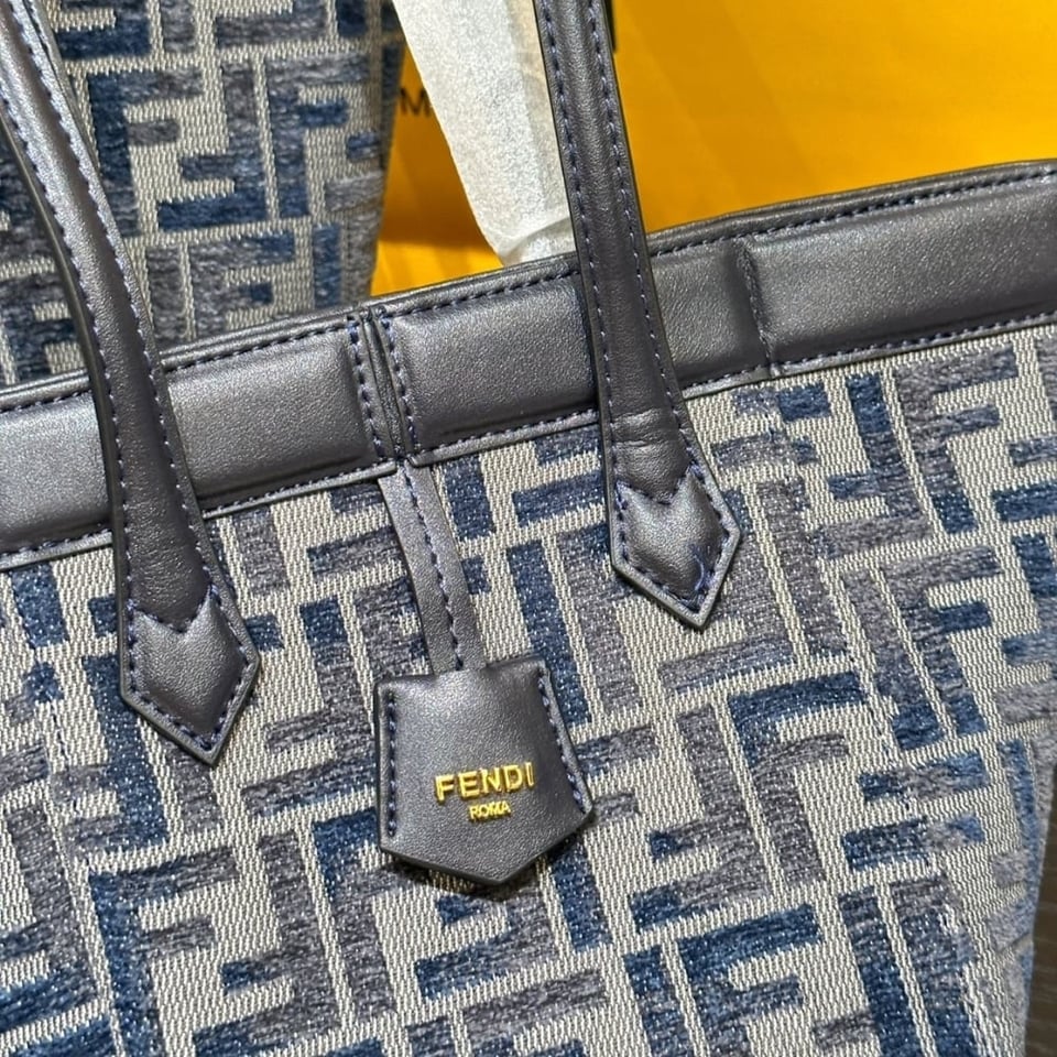 Fendi Origami Mini Transformable Bag Dark Blue 16Cm view 5