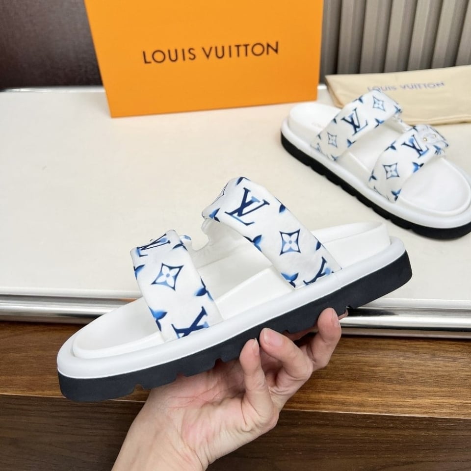 Louis Vuitton Monogram Pool Slides view 7