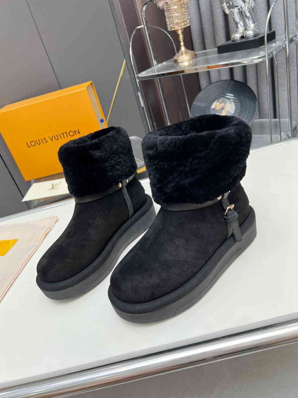 Louis Vuitton Aspen Platform Ankle Boot Black 1Ac78O view 7
