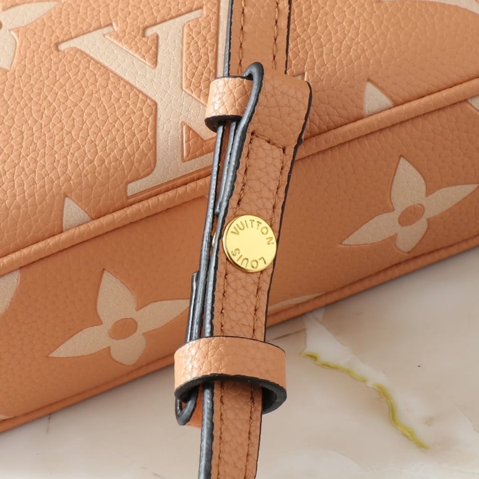 Louis Vuitton Ivy Bag Monogram Empreinte Cream 23.5Cm M12758 view 7