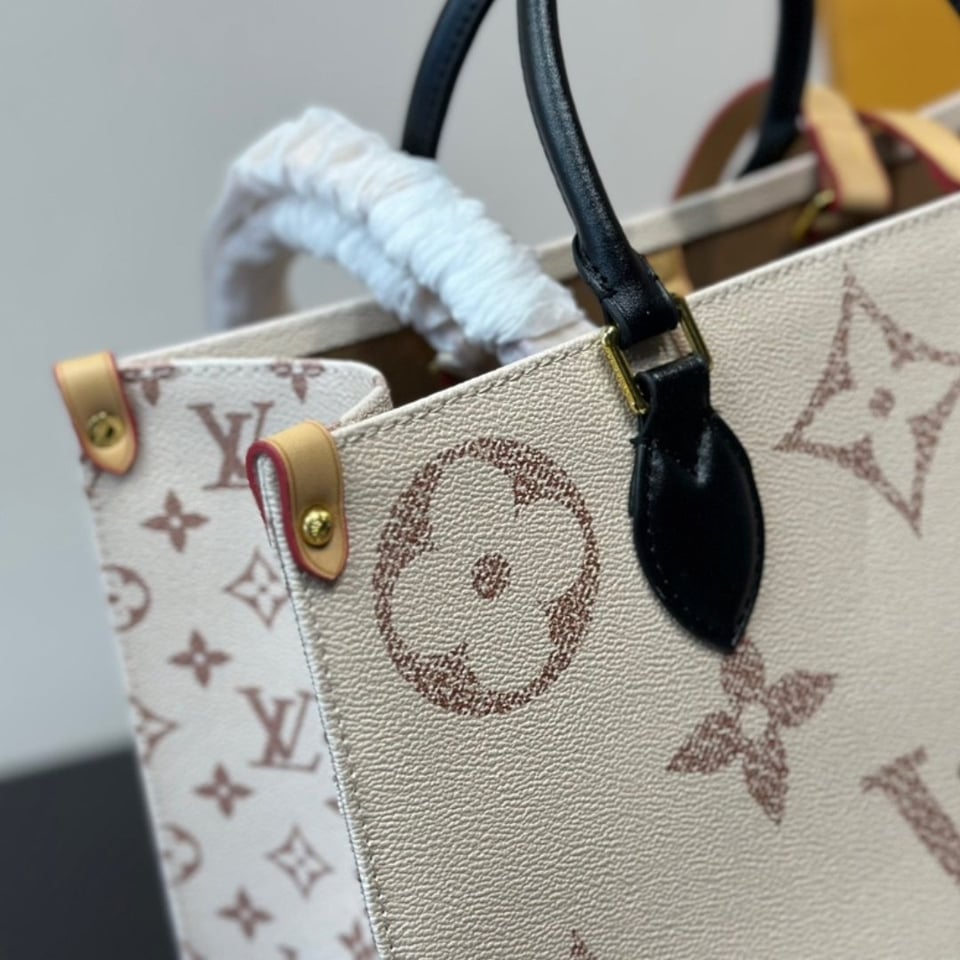 Louis Vuitton OnTheGo MM Tote Bag ‘Monogram Dune’ 35Cm M46912 view 6