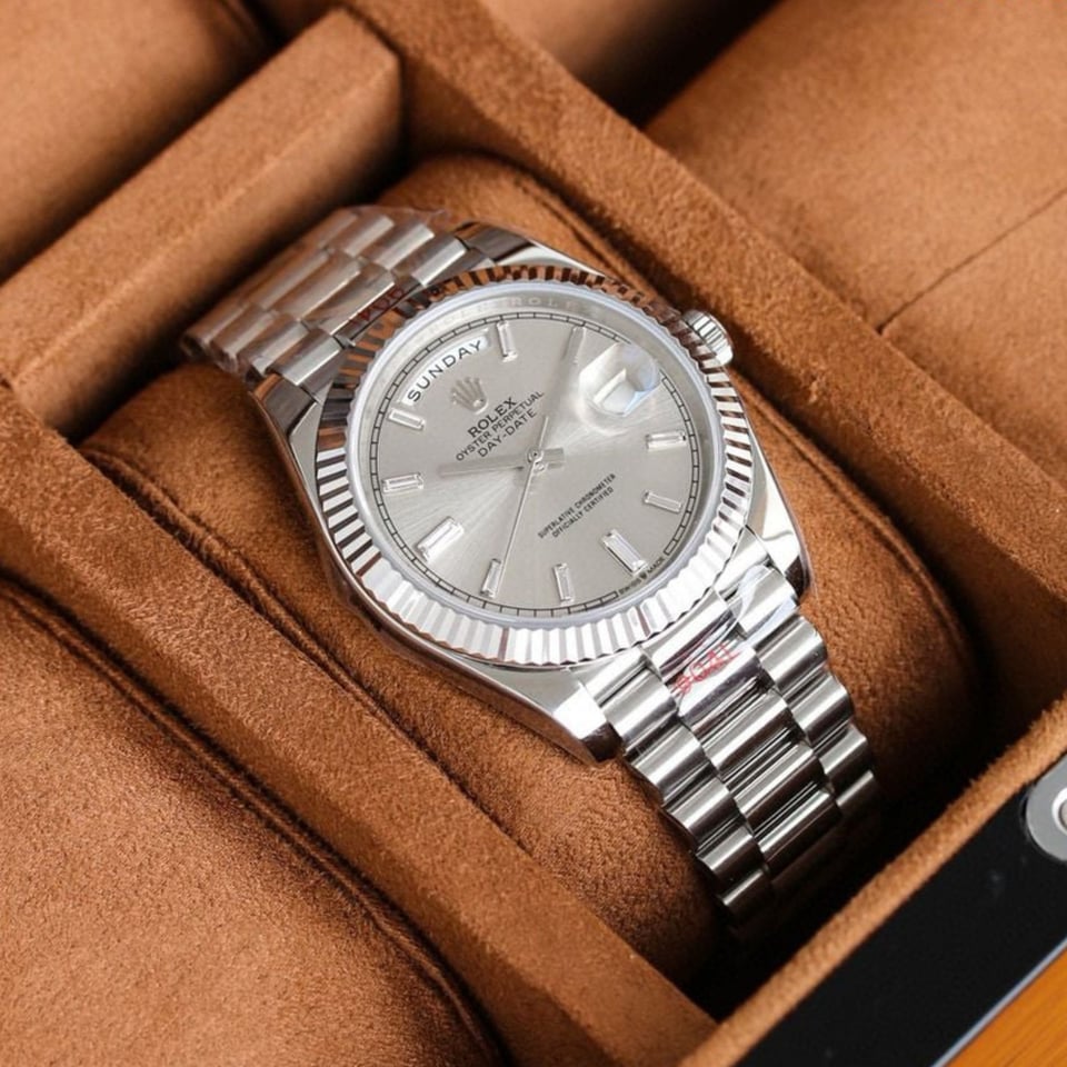 [Superclone] Rolex Day-Date 36mm Silver Dial President 128236 view 4