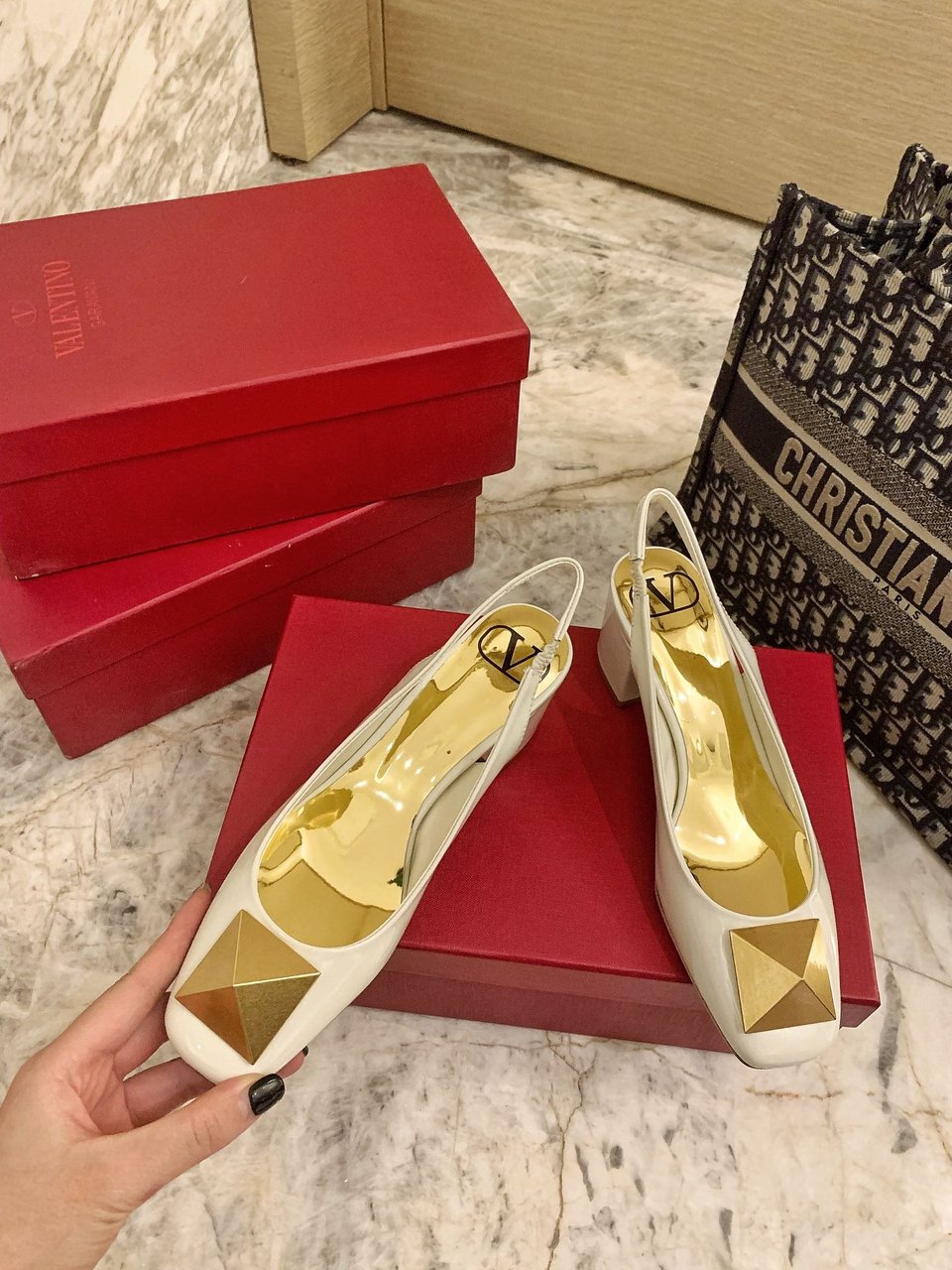 Valentino One Stud Patent-Leather Slingback Pump White view 4