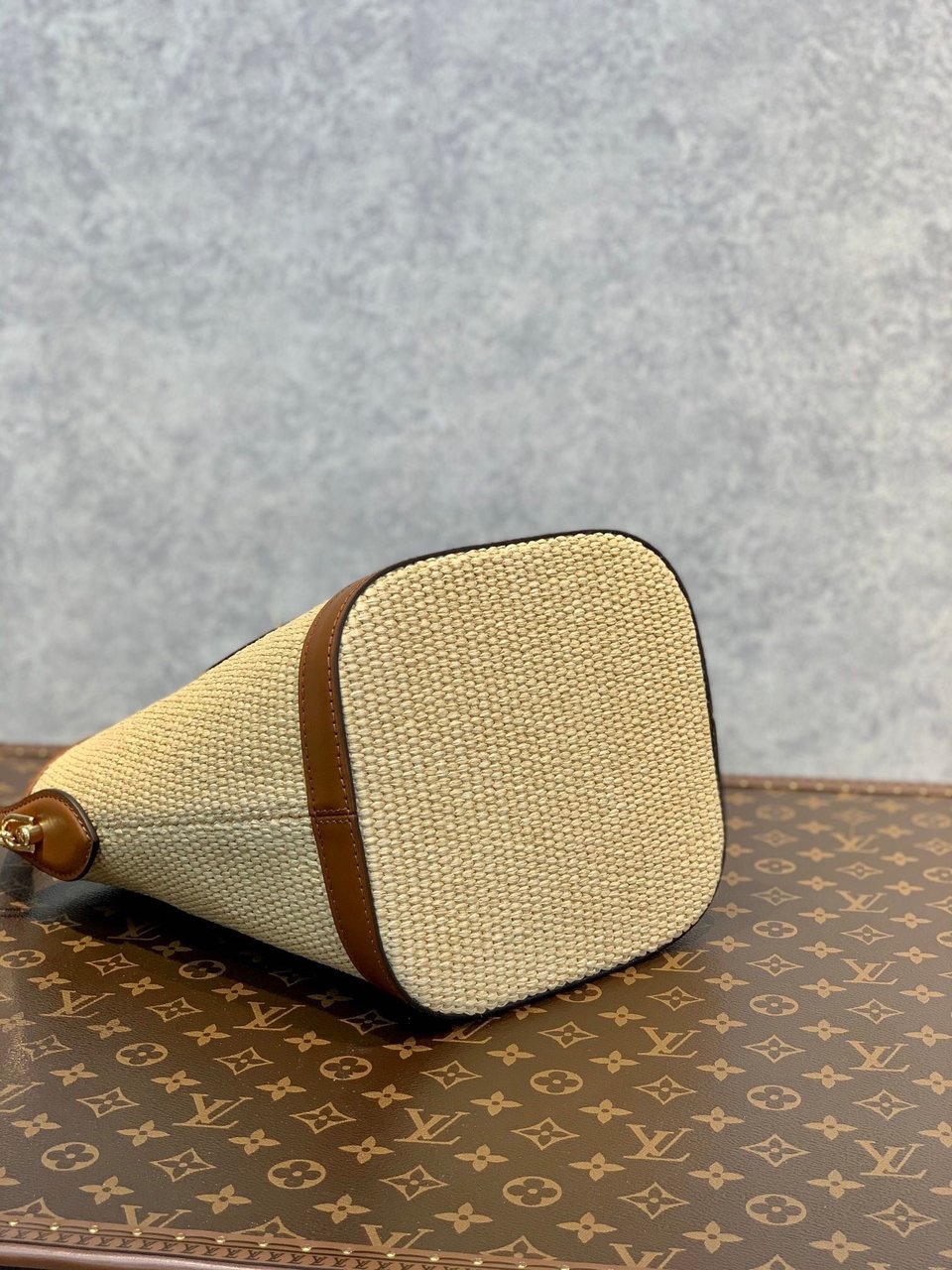 Louis Vuitton Petit Bucket 23Cm Brown view 7