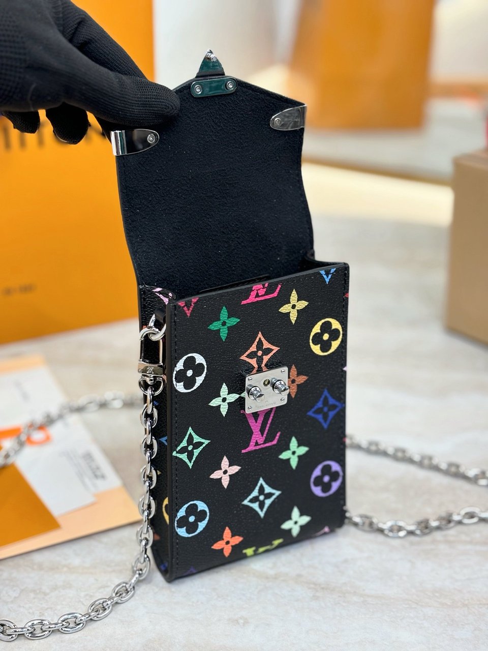 Louis Vuitton LV x TM Phone Pouch Métis M14098 17.5cm/ 6.9in view 9