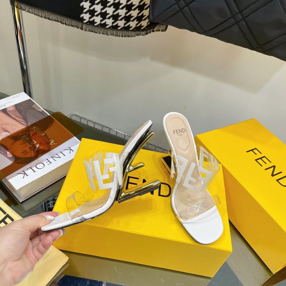 Fendi First Ff Transparent Plastic Handle White view 8