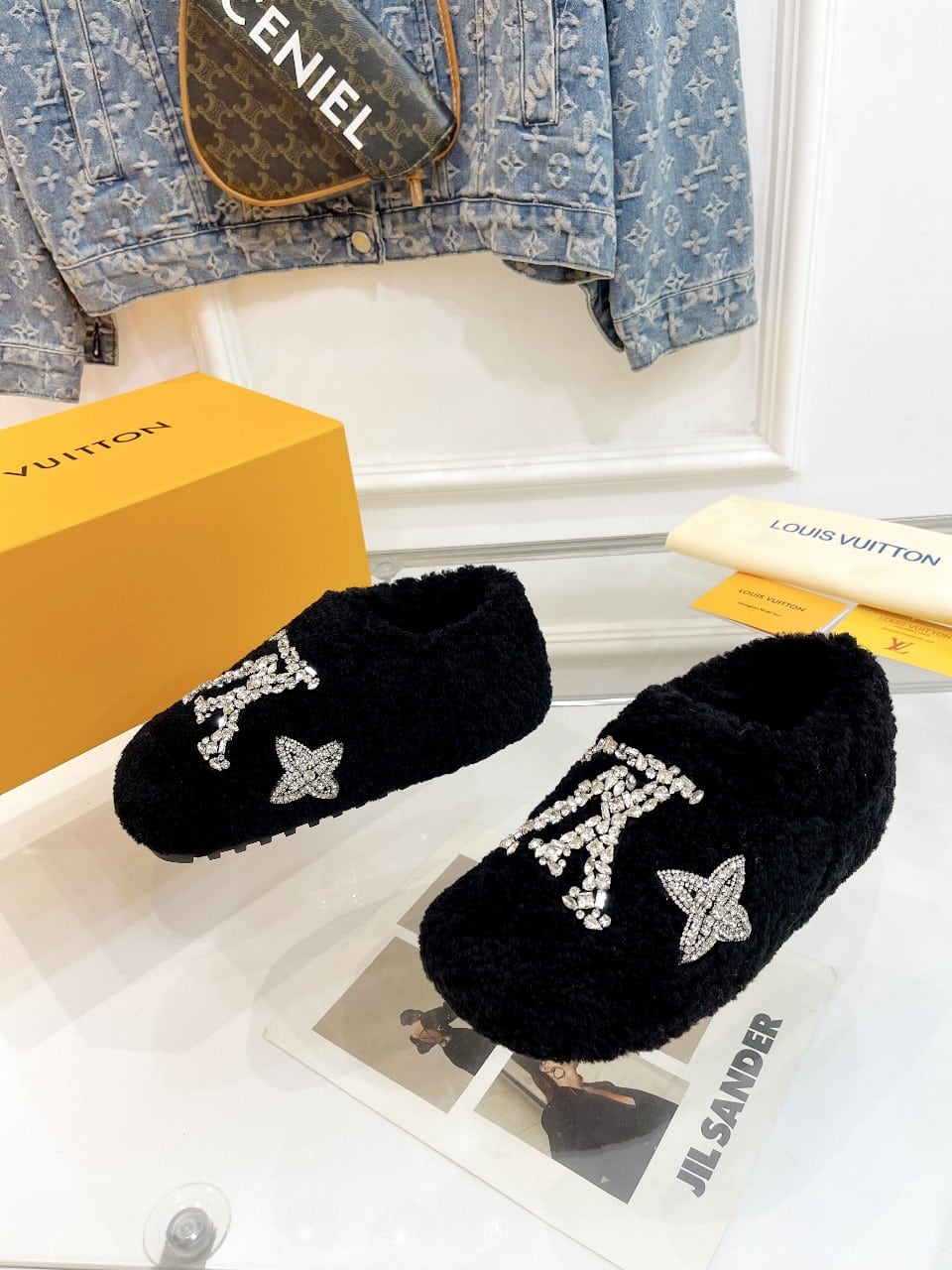 Louis Vuitton Shearling Uggs Slippers Black view 10