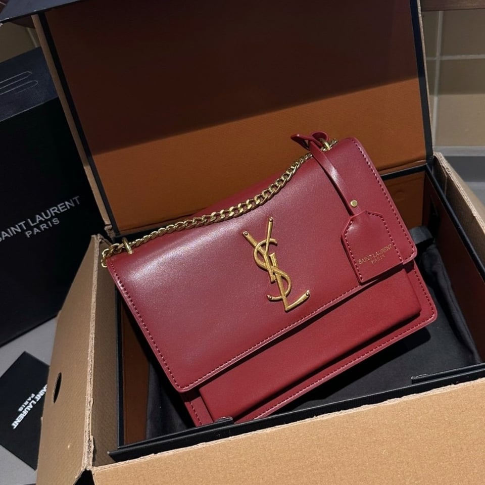 Saint Laurent Sunset Smooth Leather Shoulder Bag Red 23Cm view 3
