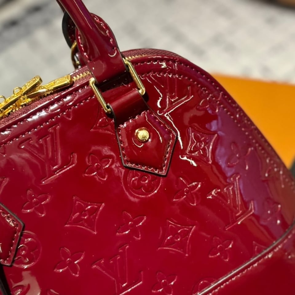 Louis Vuitton Alma Bb Monogram Vernis Leather Dark Red 23Cm view 5