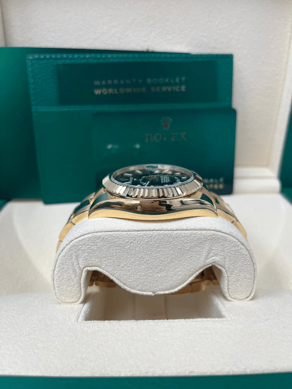 Rolex Sky-Dweller 42 mm Bright black Dial 336938 view 5