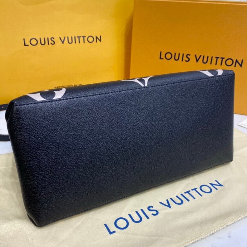 Louis Vuitton Grand Palais 34Cm Black view 9