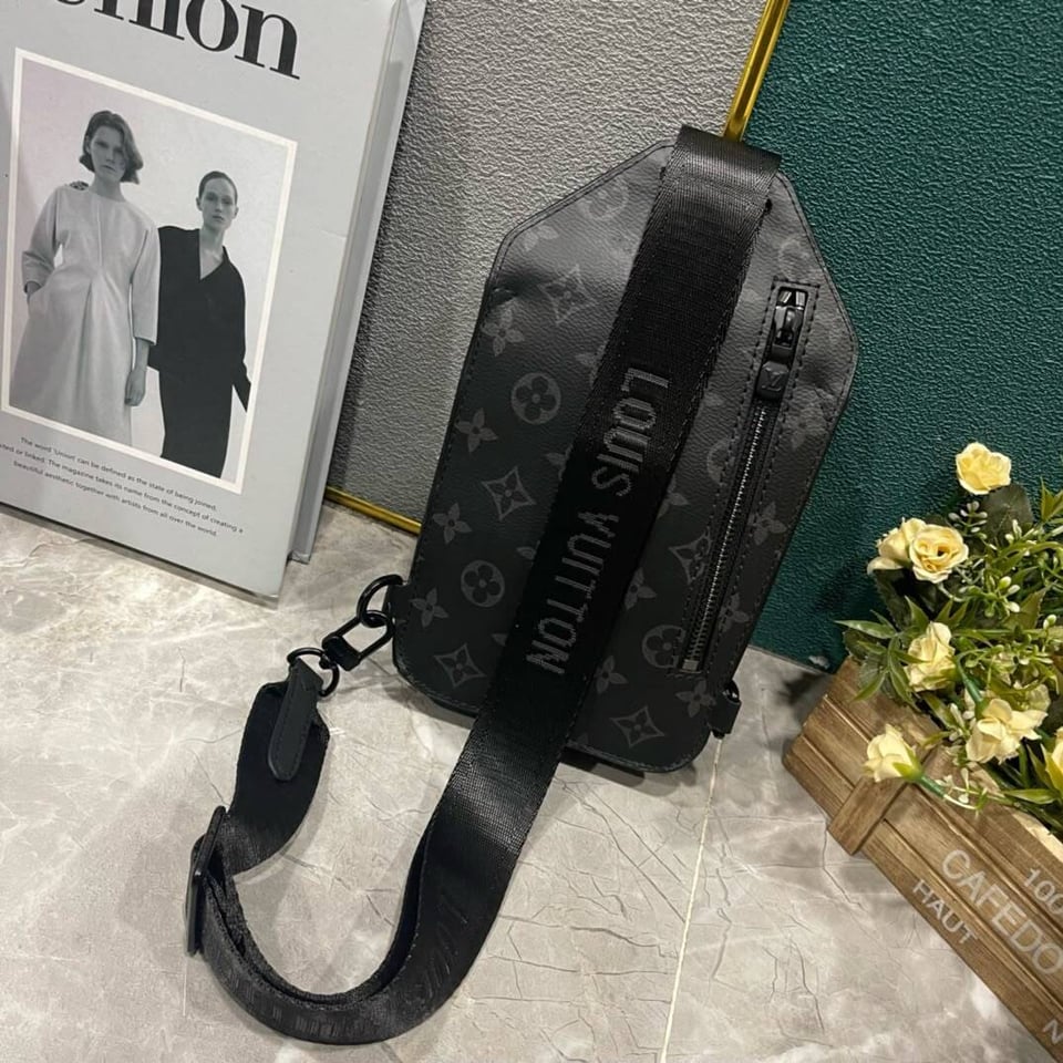 Louis Vuitton Monogram Eclipse Saumur Slingbag 26cm/10.25in Black M45912 view 4
