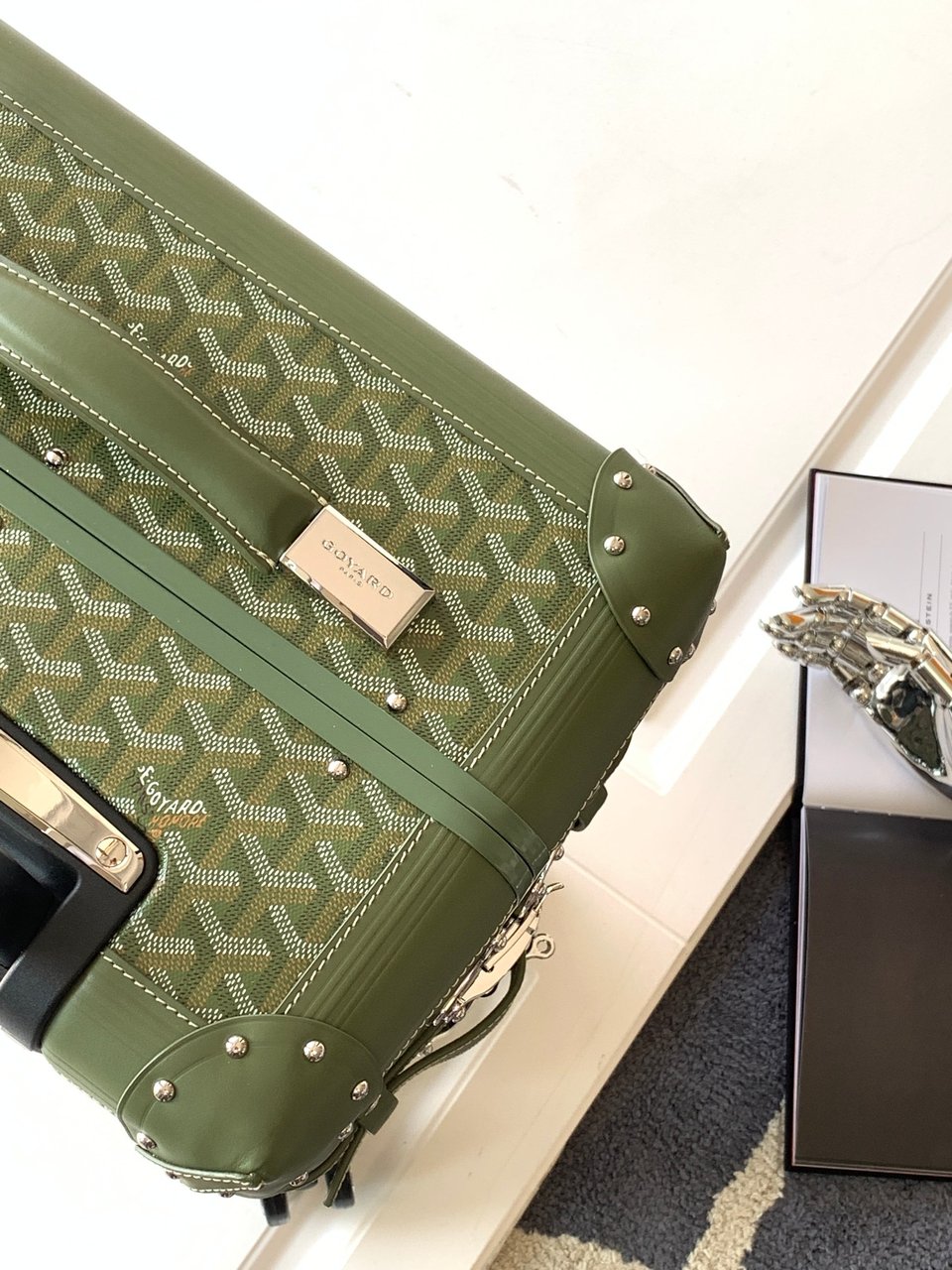 Goyard 50cm view 5