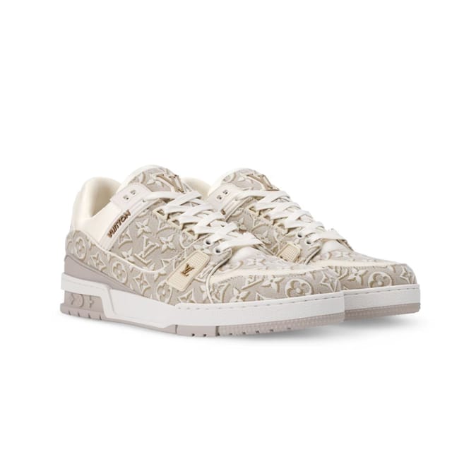 Louis Vuitton Trainer Sneakers Beige 1AKKJB