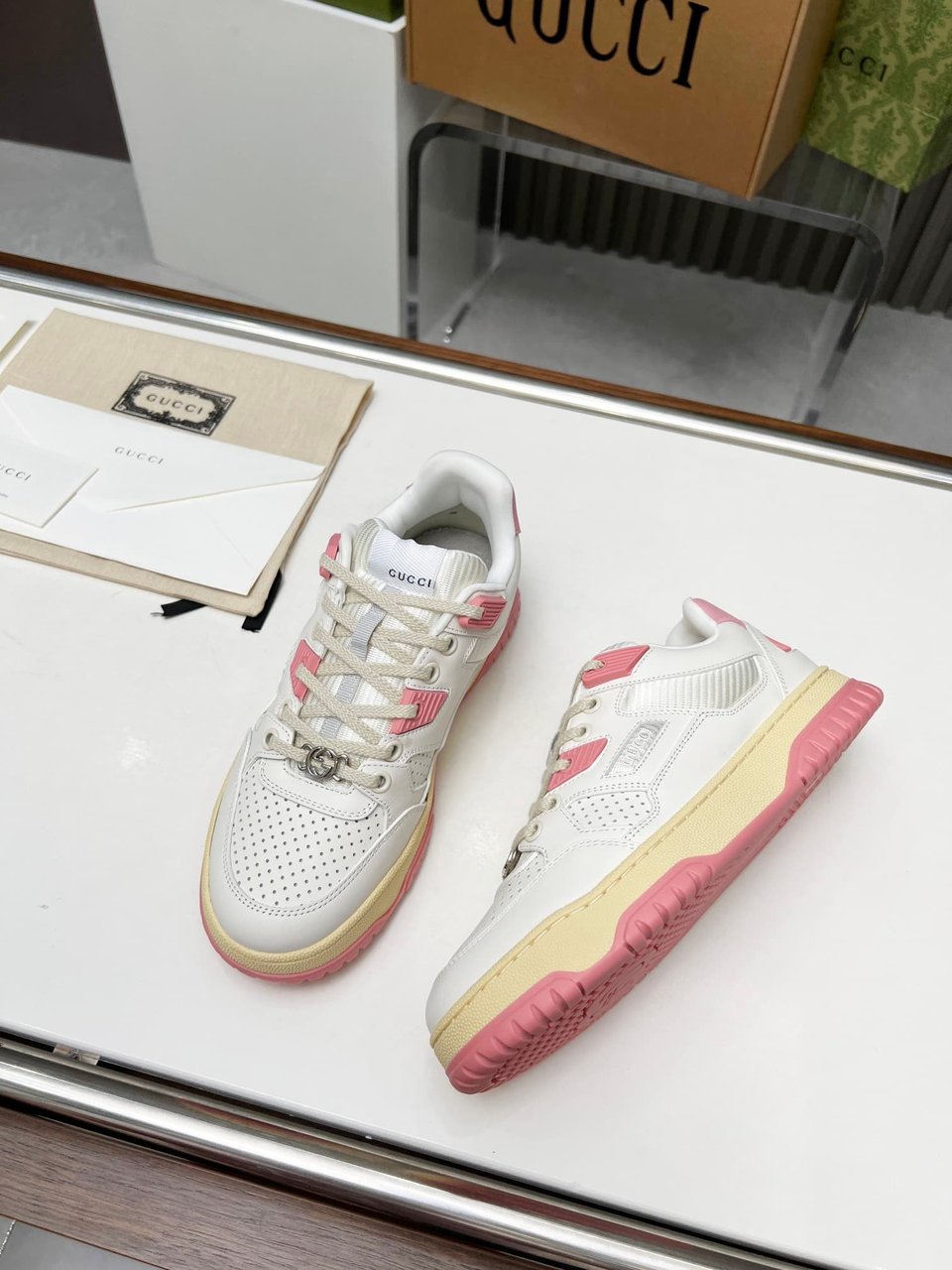 Gucci Women’S Distressed Effect Sneakers Pink view 9