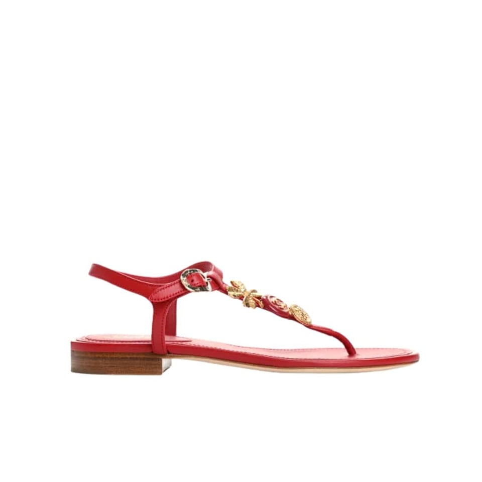 Chanel Camellia Thongs Sandals With Gold Leaf Clover Wine Red view 2