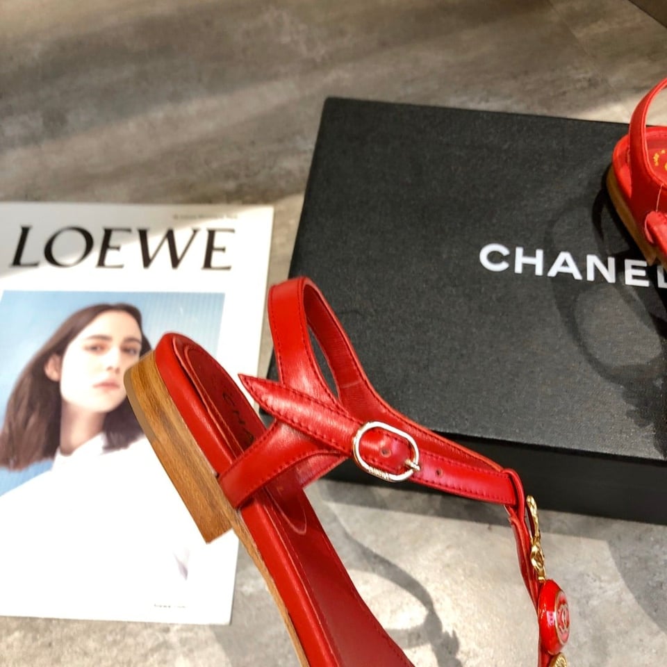 Chanel Camellia Thongs Sandals With Gold Leaf Clover Wine Red view 6
