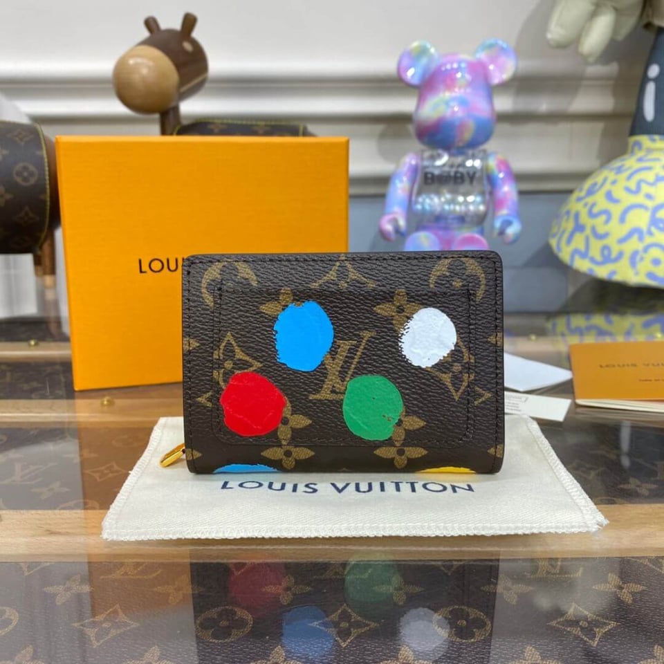 Louis Vuitton x Yayoi Kusama Lou Wallet view 4