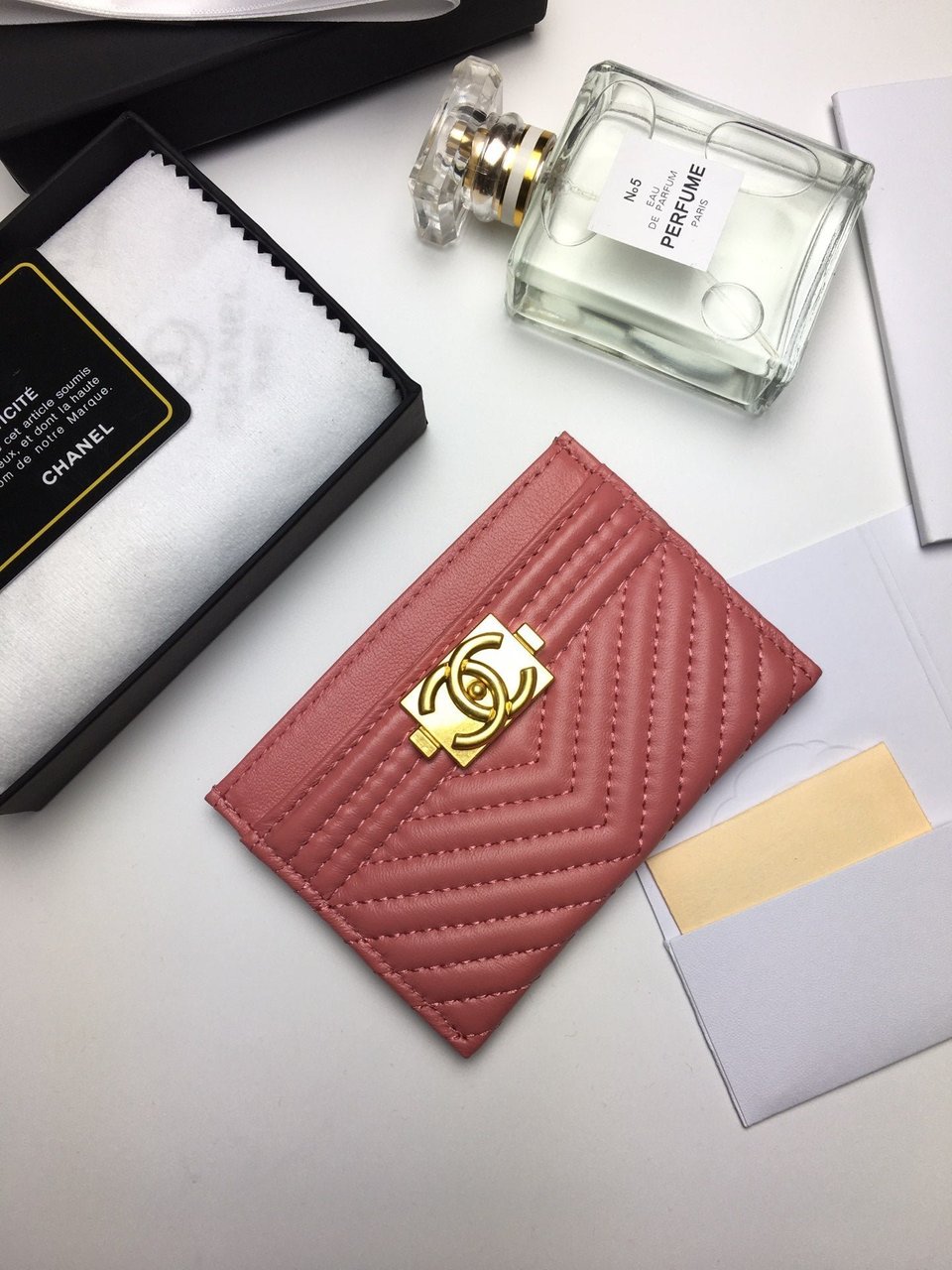 Chanel Line Card Holder 11.2 Coral Calfskin Gold Icon view 6