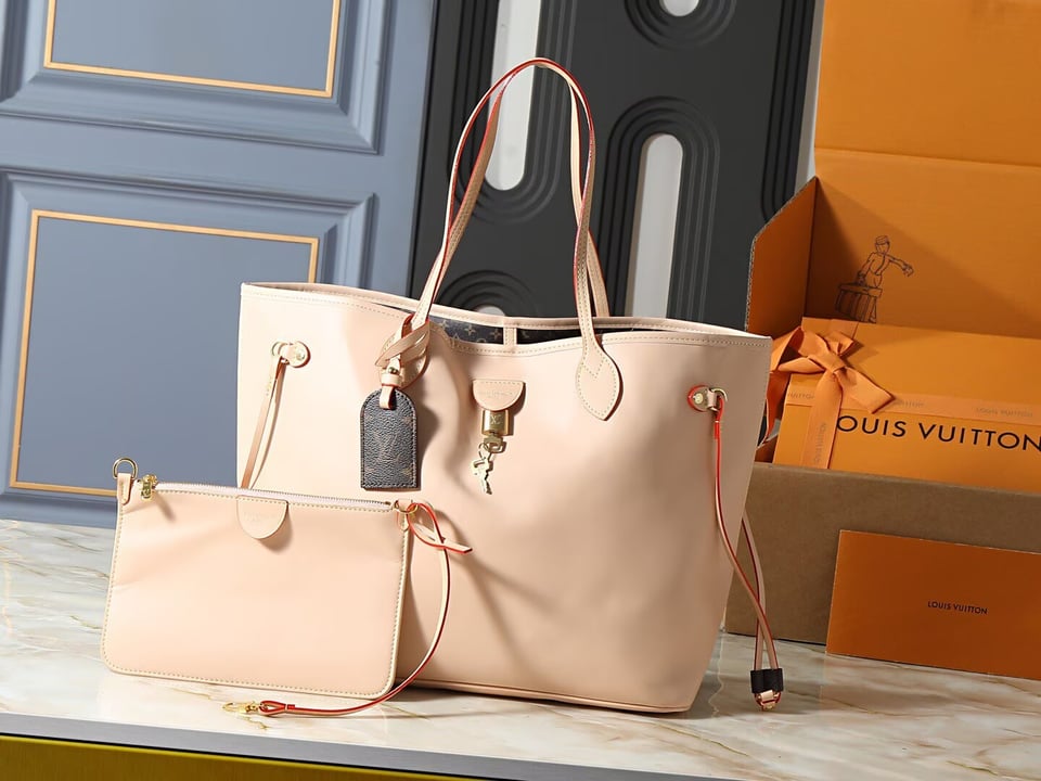 Louis Vuitton Neverfull MM Bag Beige 47cm M27635 view 2