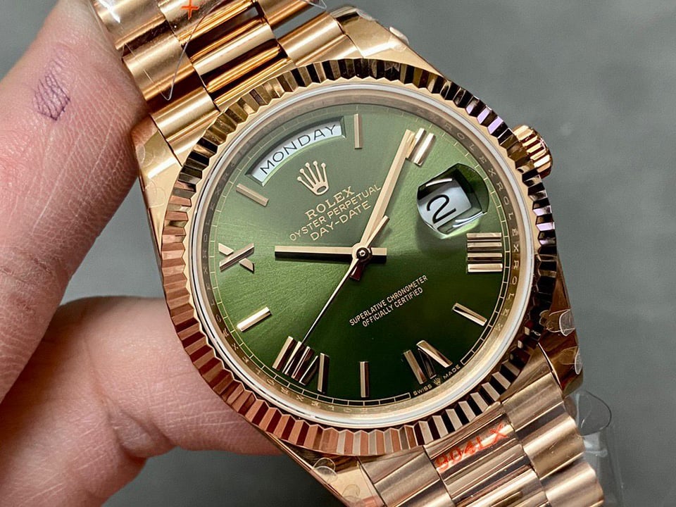 [Superclone] Rolex Day-Date 40mm Olive Green Dial President 228235 view 3