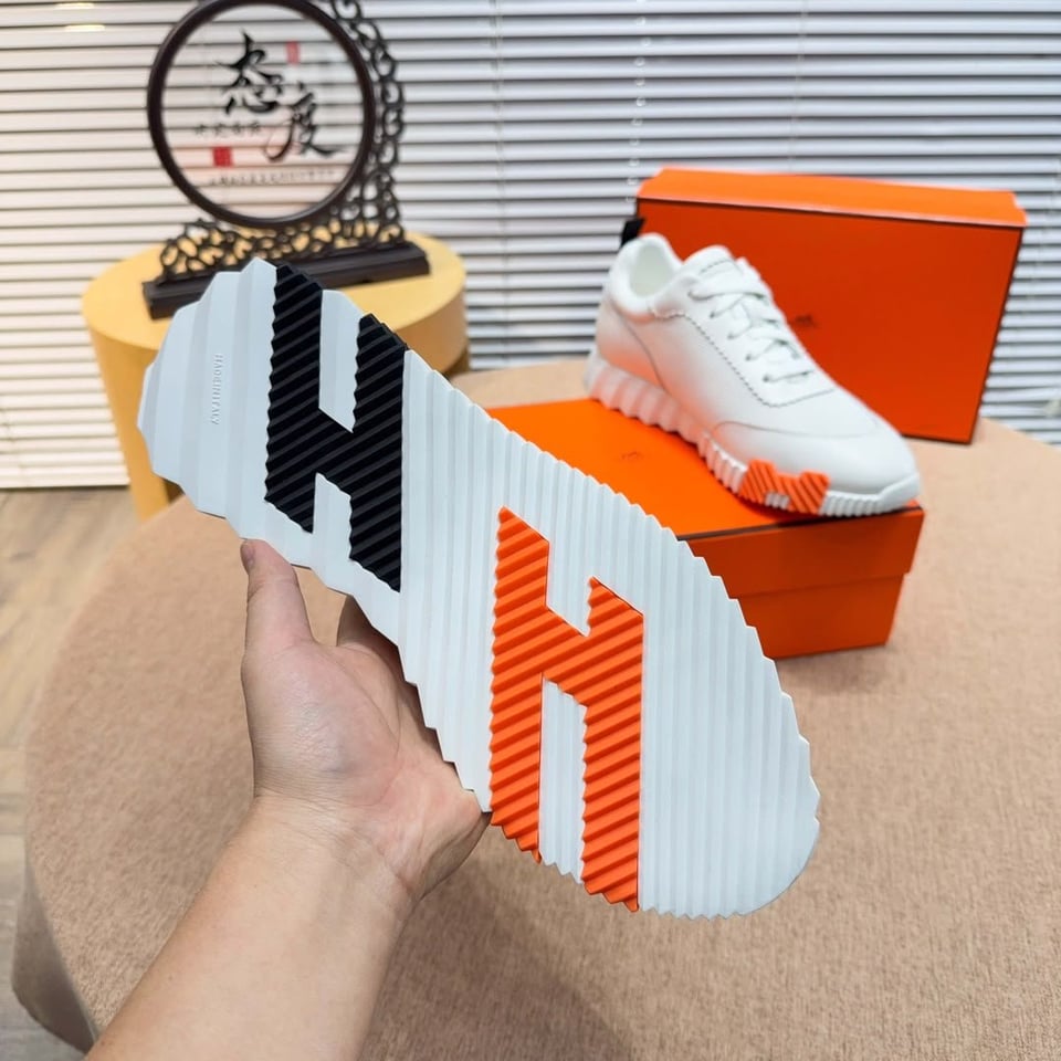 Hermes Bouncing Sneakers Blanc Color Goatskin H261897ZH90390 view 3