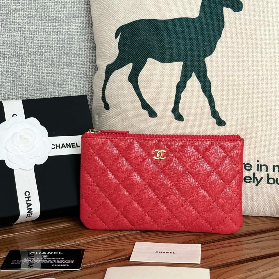 Chanel Zipped Wallet 20Cm Red Quilted Caviar Gold Hardware