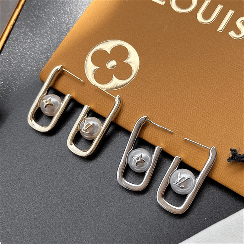 Louis Vuitton My Lv Chain Pearls Earrings Gold M01451 view 7