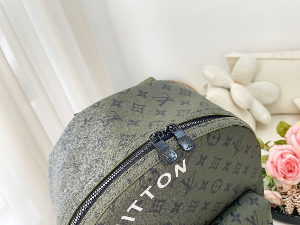 Louis Vuitton Discovery Backpack Pm Green 43Cm M46802 view 6