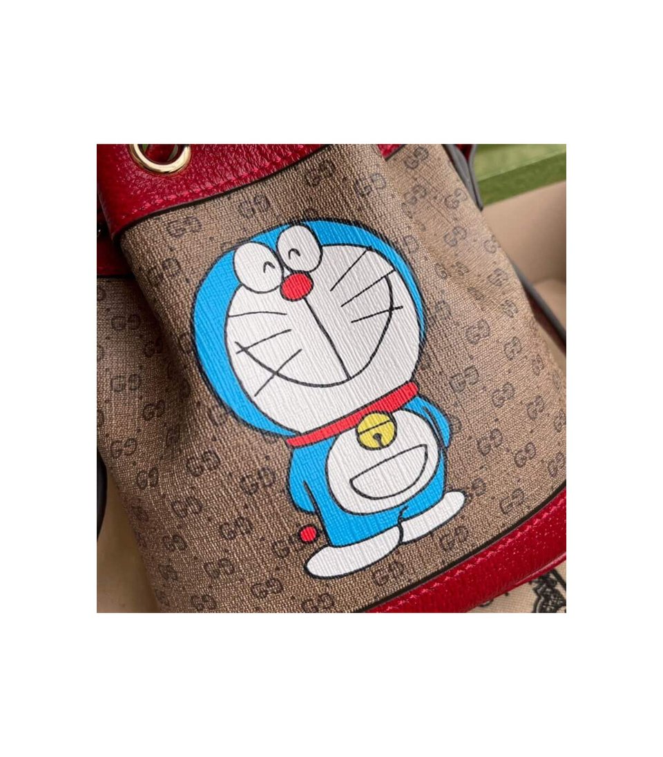 Doraemon x Gucci Mini Bucket Bag view 8