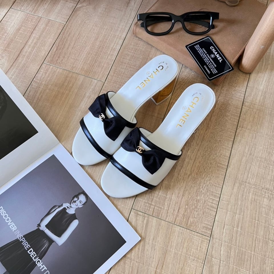 Chanel Grosgrain Ribbon Bow Mule Leather White view 9