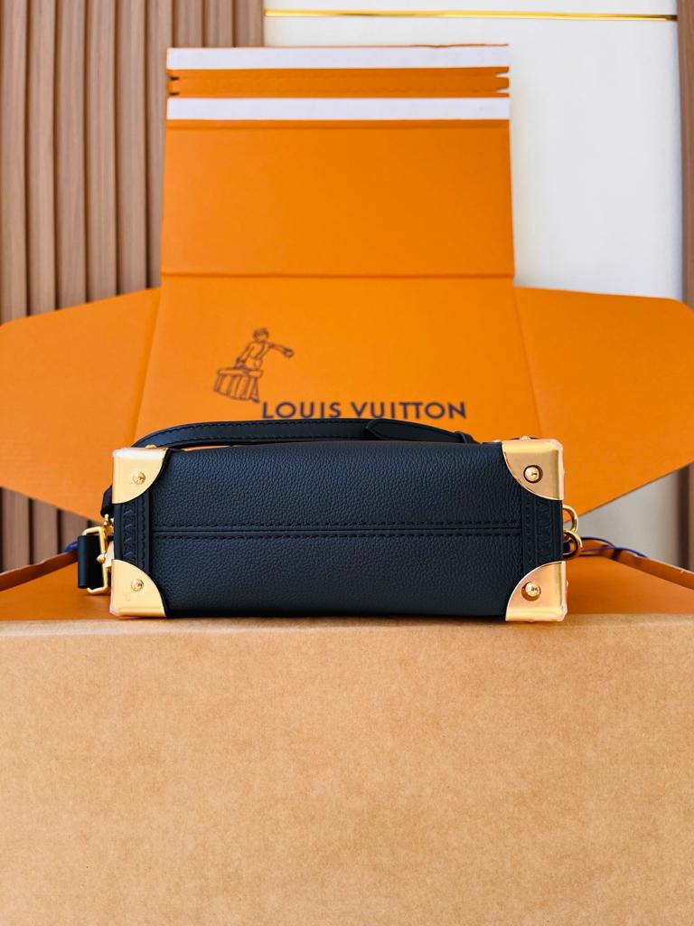 Louis Vuitton PM Side Trunk Bag Black 19cm M23817 view 7