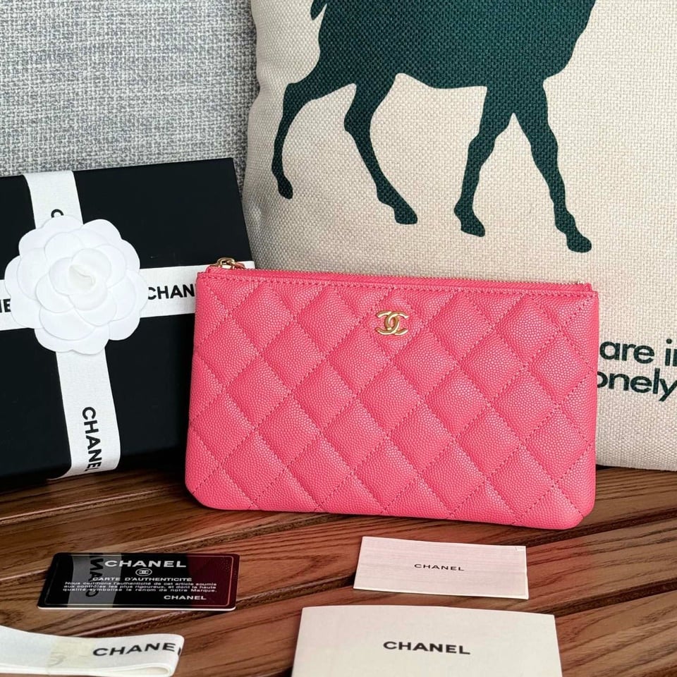 Chanel Zipped Wallet 20Cm Dark Pink Quilted Caviar Gold Hardware view 2