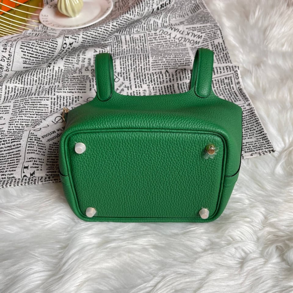 Hermes Picotin Lock Bag In Taurillon Clemence Bambou 22Cm view 8