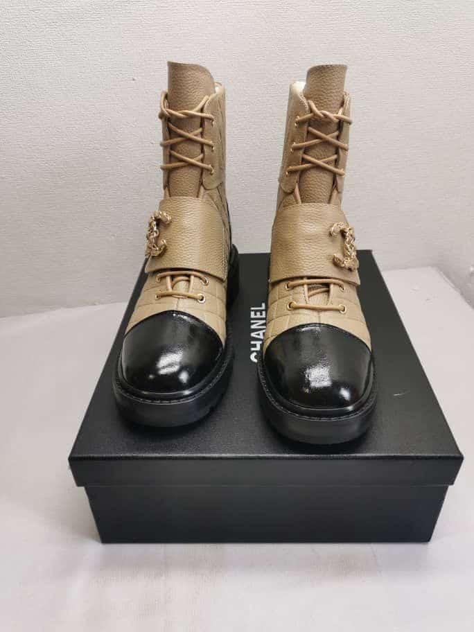 Chanel Lace Up Boots Beige Black G39516 Y56261 K5119 view 5