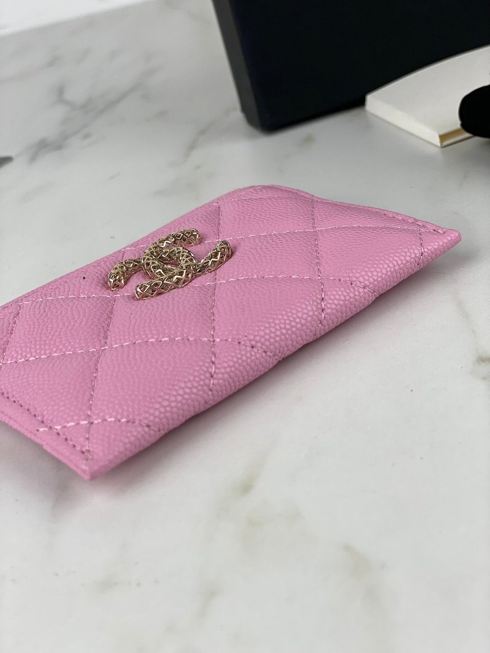 Chanel Card Holder 19.5 Pink Grained Calfskin Gold Icon view 5