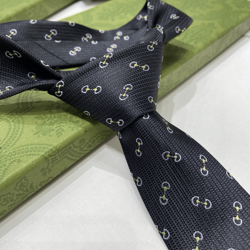 Gucci Horsebit Pattern Silk Tie For Men view 5
