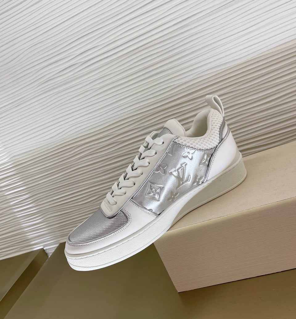 Louis Vuitton Boombox Sneaker Sliver 1A969F view 3