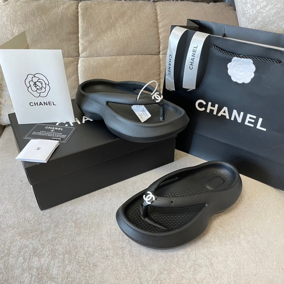 Chanel Flip Flop Sandals Black view 5