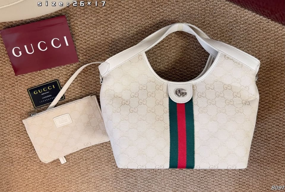 Gucci Giglio Small Tote Bag 25cm/9.8in Ivory GG Canvas 860845 view 4