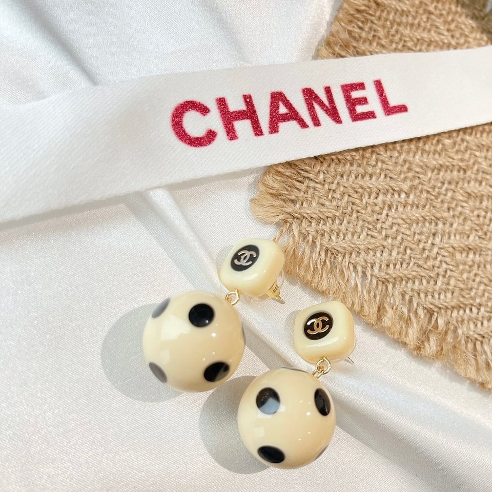 Chanel Ball Beige Earrings view 3