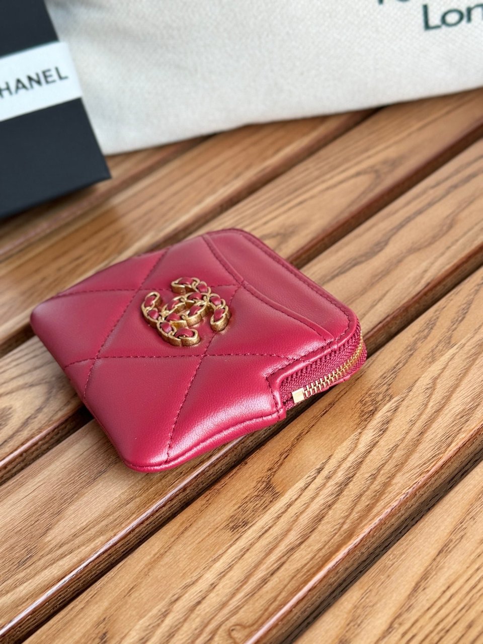 Chanel 19 Zipped Coin Purse 11Cm Burgundy Lambskin Gold Hardware view 6