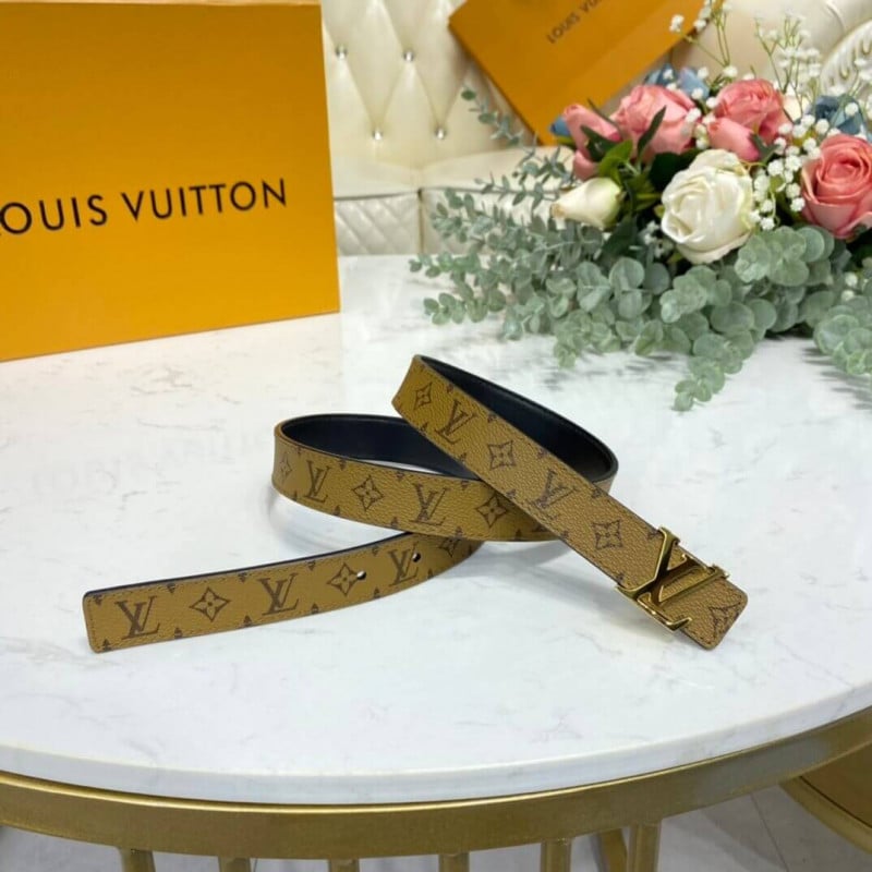 Louis Vuitton LV Initiales 25mm Belt M0296X view 2
