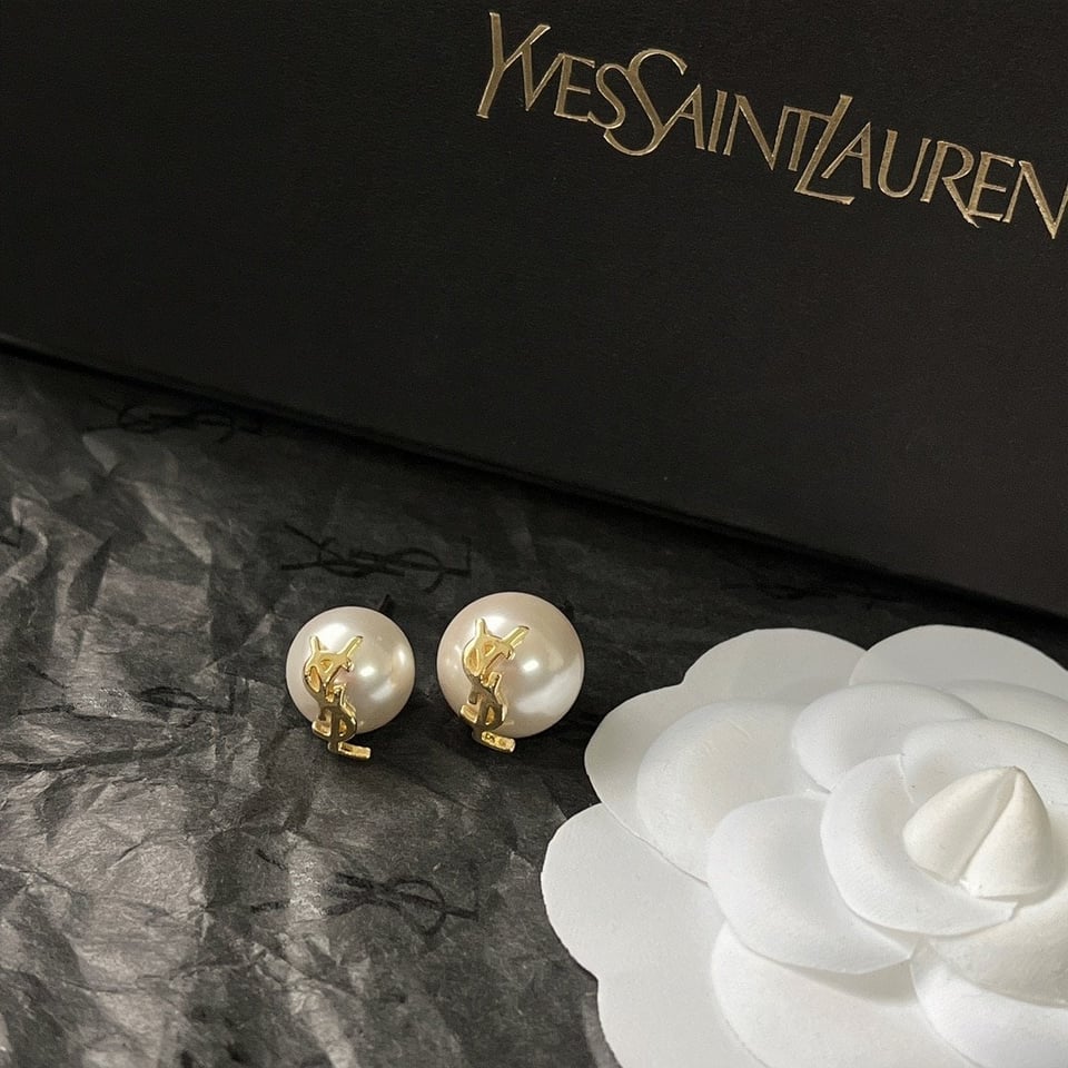 Saint Laurent Cassandre Pearl Earrings In Metal 691563Y15269018 view 5