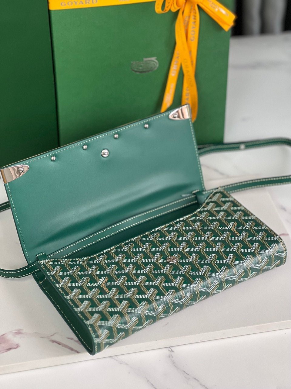 Goyard Monte-Carlo Pm Clutch 25cm Green Goyardine Canvas view 3