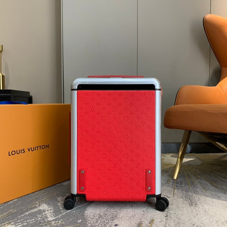 Louis Vuitton Horizon 55cm Red Luggage M11614 Taurillon Leather view 4