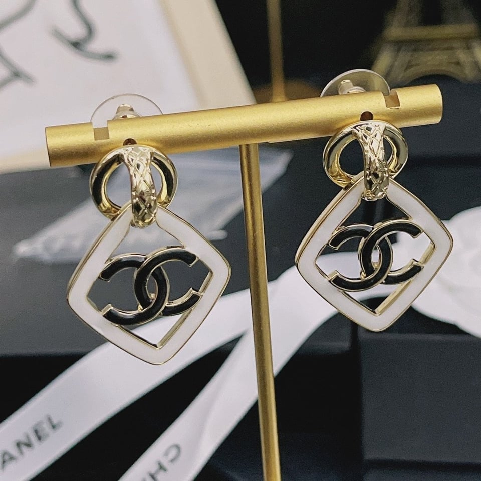 Chanel Casual Style Party Earrings view 4